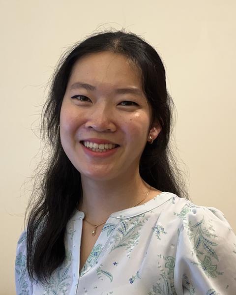 Lydia Qin Headshot_Mather Ambassador_2526